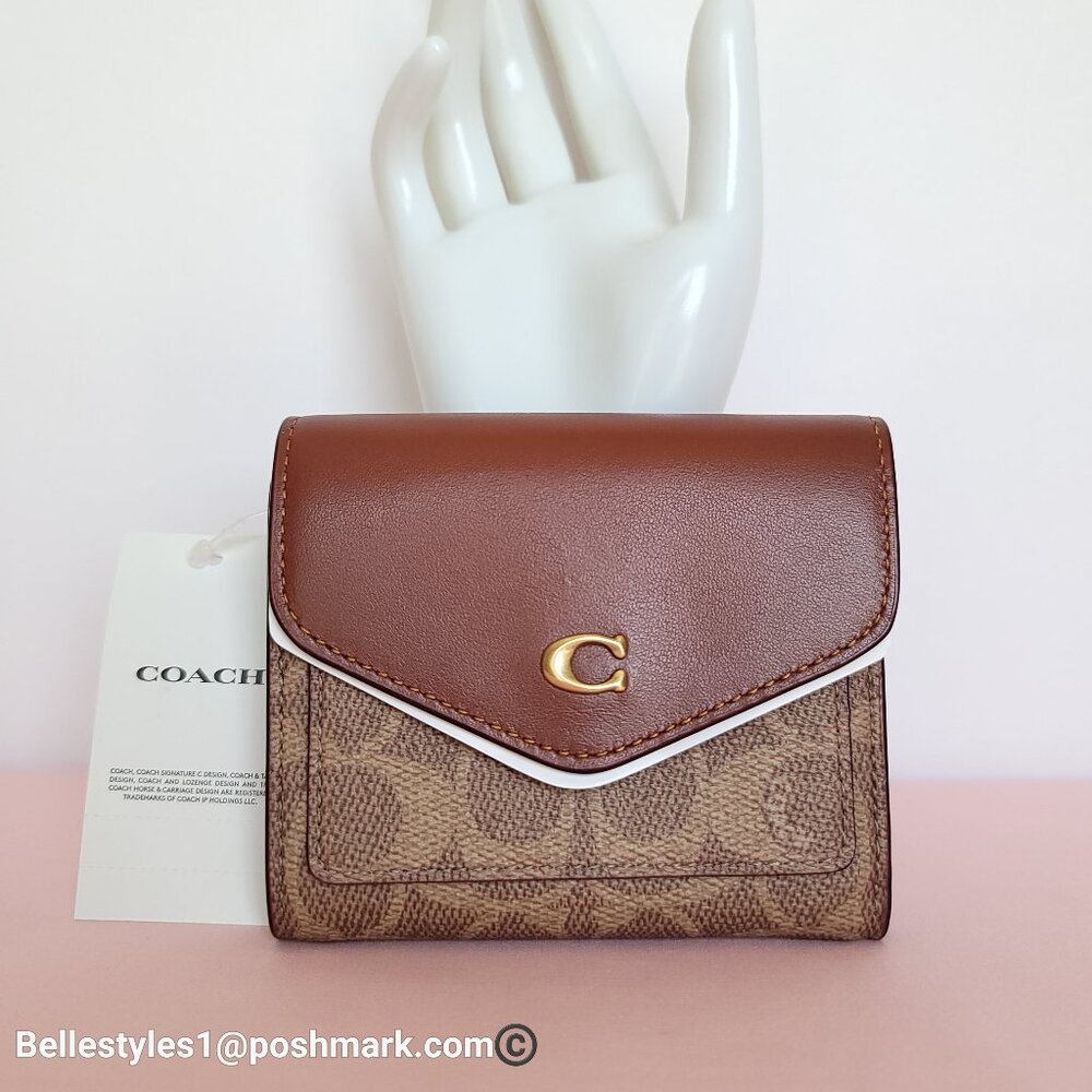 COACH Wyn Small Wallet In Colorblocked Signature Canvas & Leather-Tan Rust🎈$89